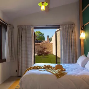 Hotel Domaine Les Lanternes, Saint-Cyr-au-Mont-d'Or